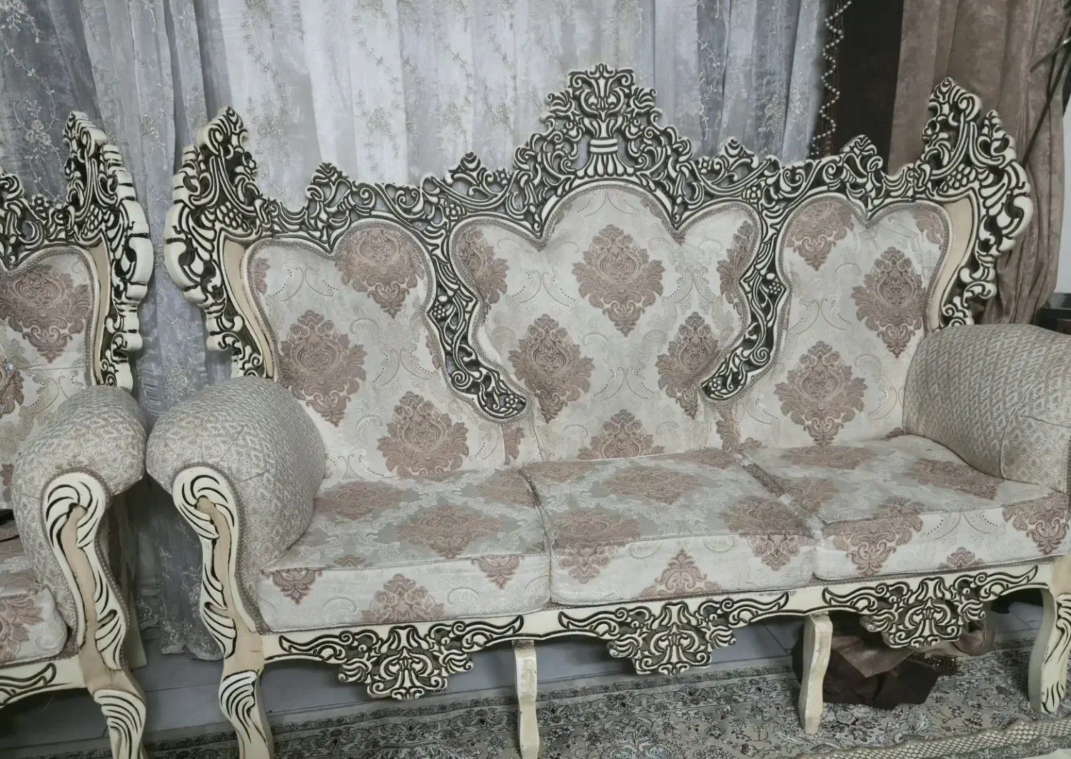 سرویس مبلمان ۷ نفره|مبلمان خانگی و میز عسلی|کرج, مصباح|دیوار