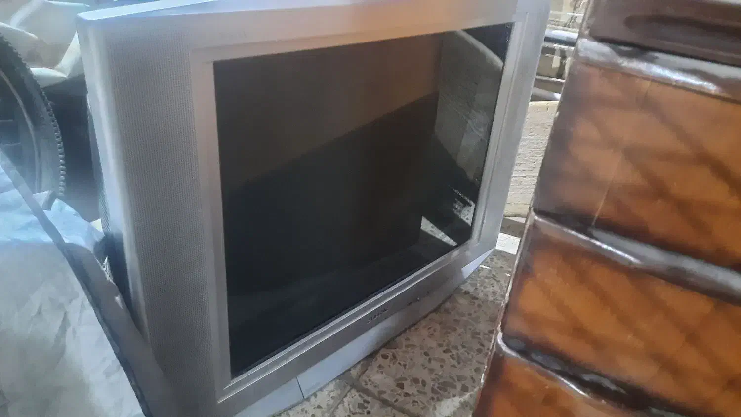 تلویزیون|تلویزیون و پروژکتور|دزفول, |دیوار