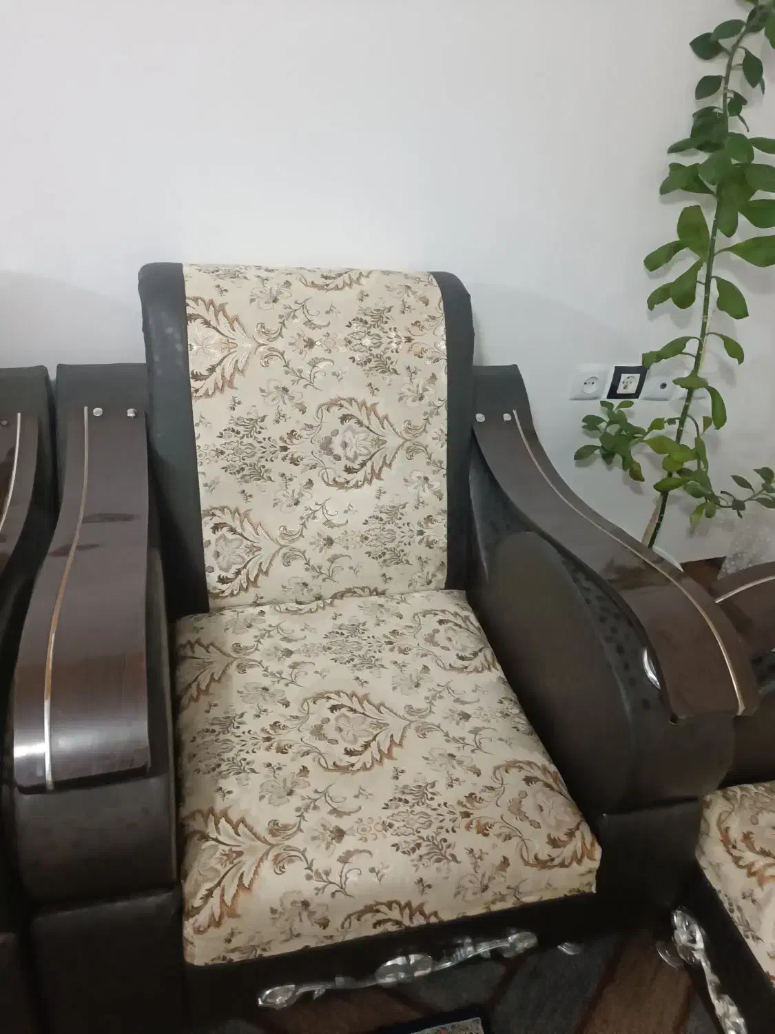 یک دست مبل ۷ نفره|مبلمان خانگی و میز عسلی|ارومیه, |دیوار