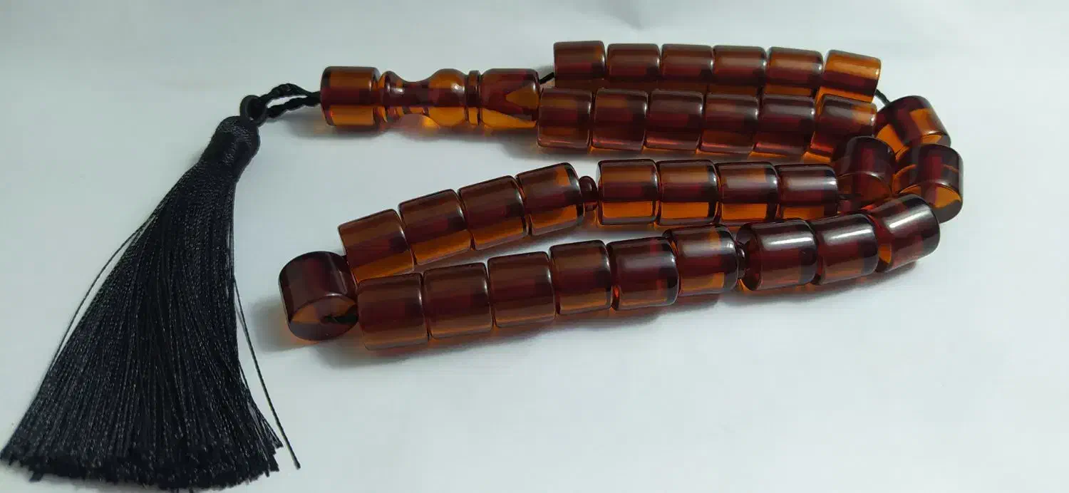 تسبیح کهربا آب حیات|کلکسیون اشیاء عتیقه|نقده, |دیوار