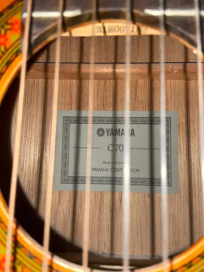 گیتار یاماها C70 اصلی|گیتار، بیس، امپلیفایر|مشهد, شهید جنگی|دیوار