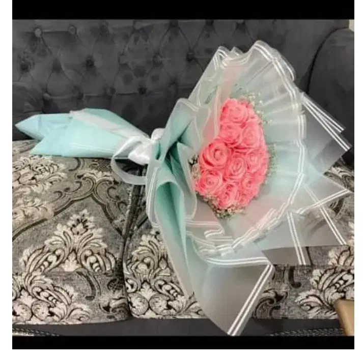 دسته گل ولنتاین|گل مصنوعی|قرچک, شهرک گلها|دیوار