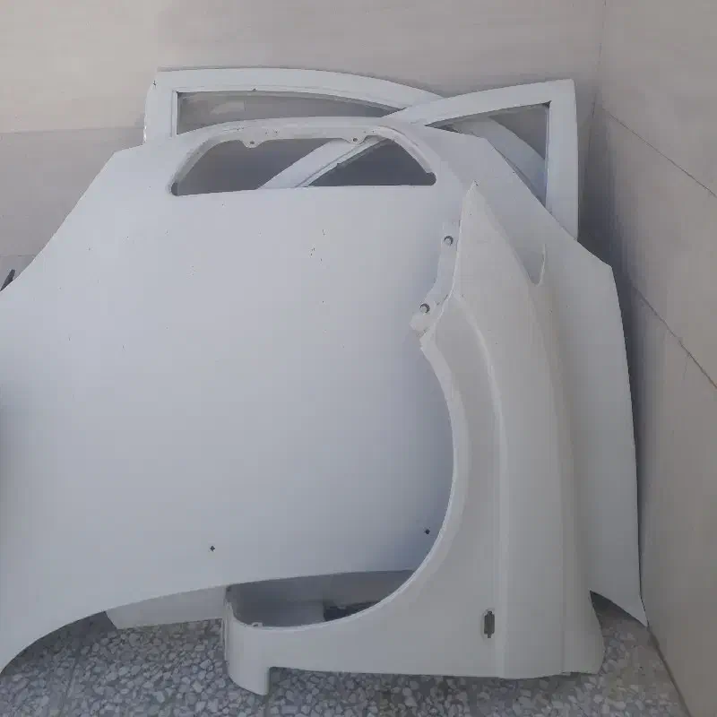 کاپوت و گلگیر تیبا سفید|قطعات یدکی و لوازم جانبی|ایلام, |دیوار