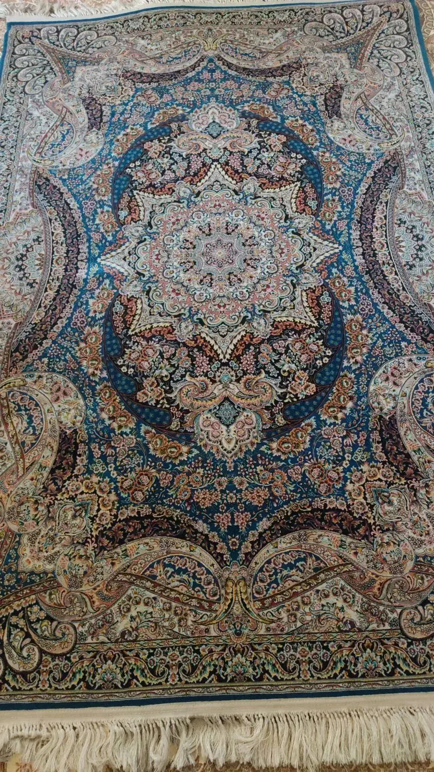 فرش چهار متری و یک متری لوزی هزار شانه|فرش|فومن, |دیوار