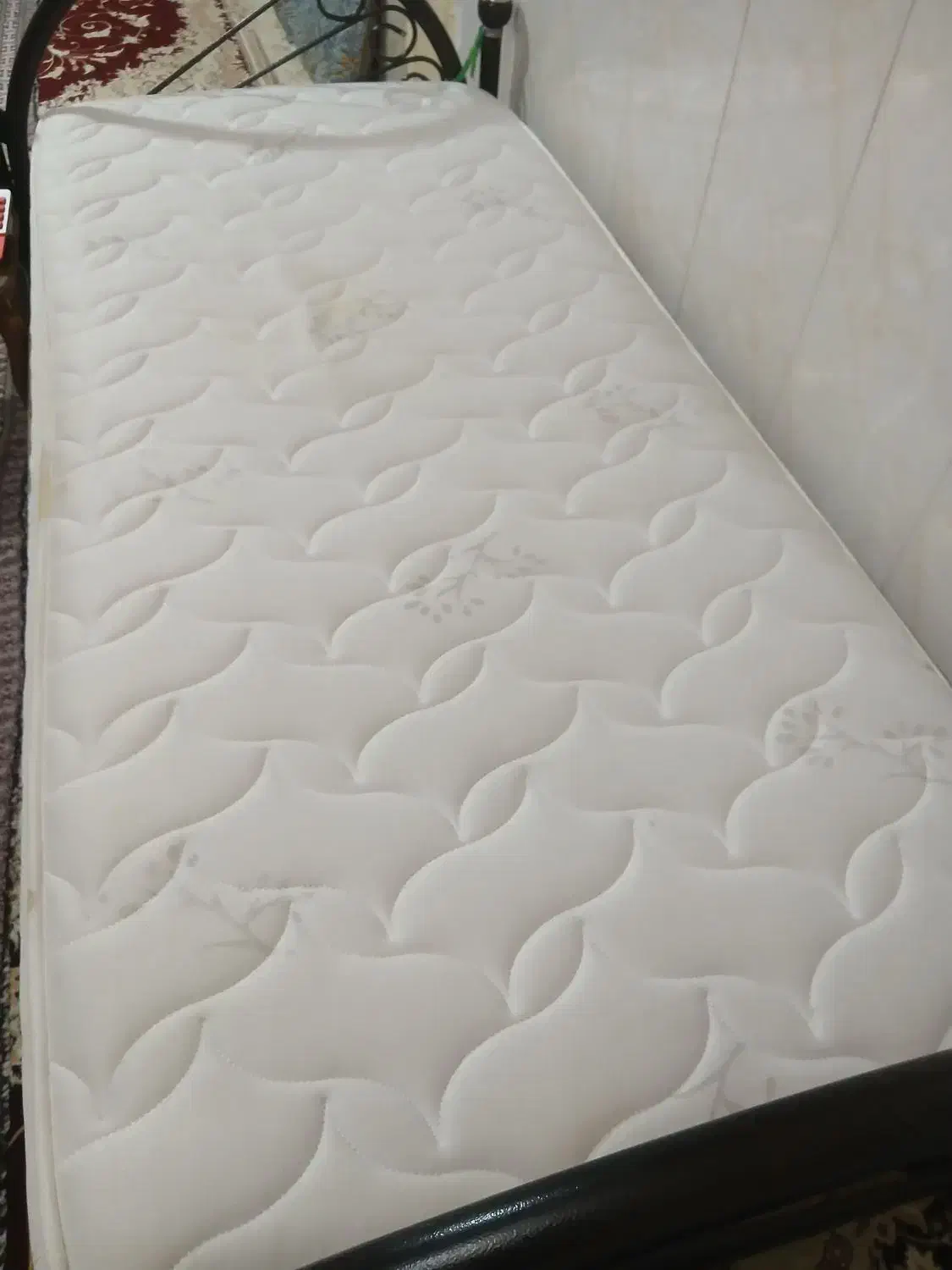 تشک تخت یه نفره تمیز|تشک تختخواب|تنکمان, |دیوار