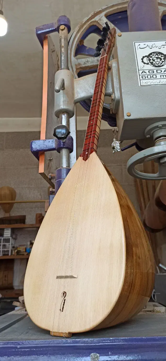 ساز باغلاما|سازهای سنتی|تبریز, |دیوار