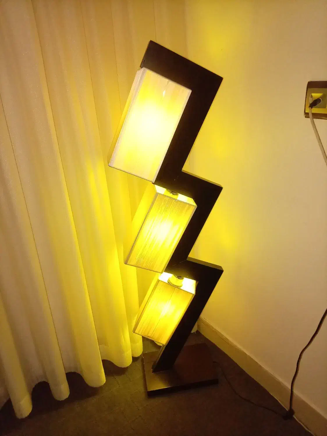 آباژور|چراغ خواب و آباژور|چناران, |دیوار