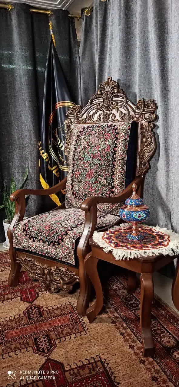 مبل قالی گل رز|مبلمان خانگی و میز عسلی|کرمان, |دیوار