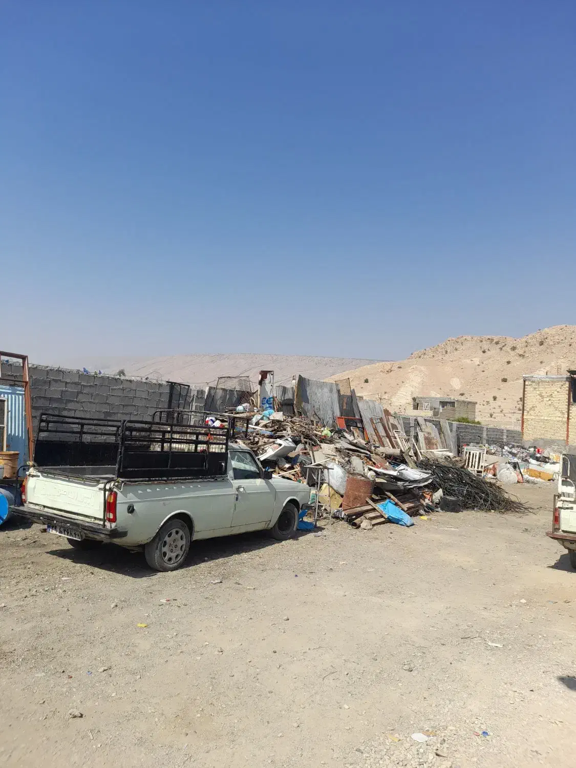 خریدار تمامی ضایعات آهنی و آلومینیومی درب منزلتان|خدمات پیشه و مهارت|دوگنبدان, |دیوار