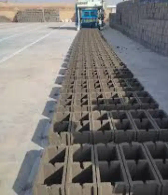 نیازمند نیرو کار جهت کار در کارگاه بلوک زنی|استخدام صنعتی، فنی، مهندسی|کرمان, |دیوار