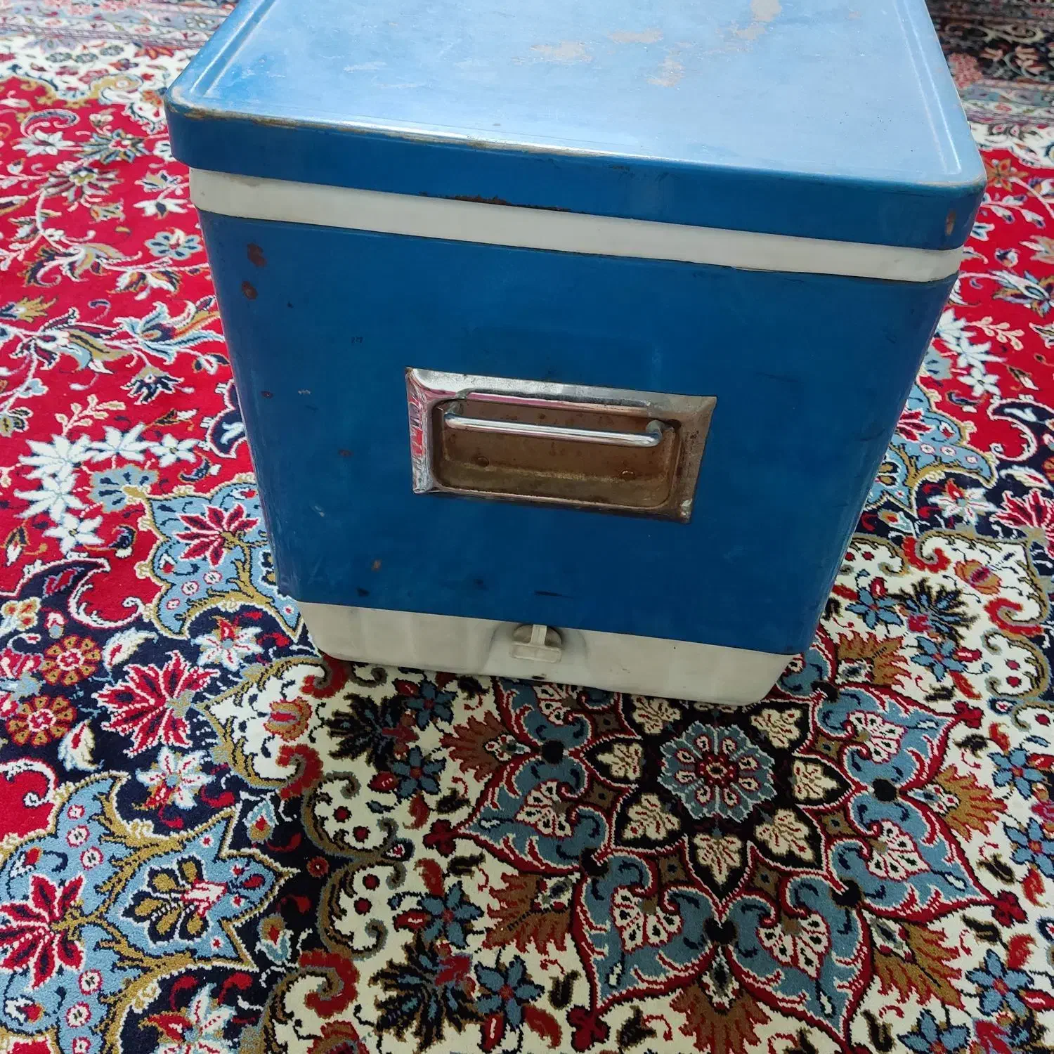 کلمن فلزی خارجی کاملا سالم|ظروف نگهدارنده، پلاستیکی، یک‌بارمصرف|تهران, قیام|دیوار