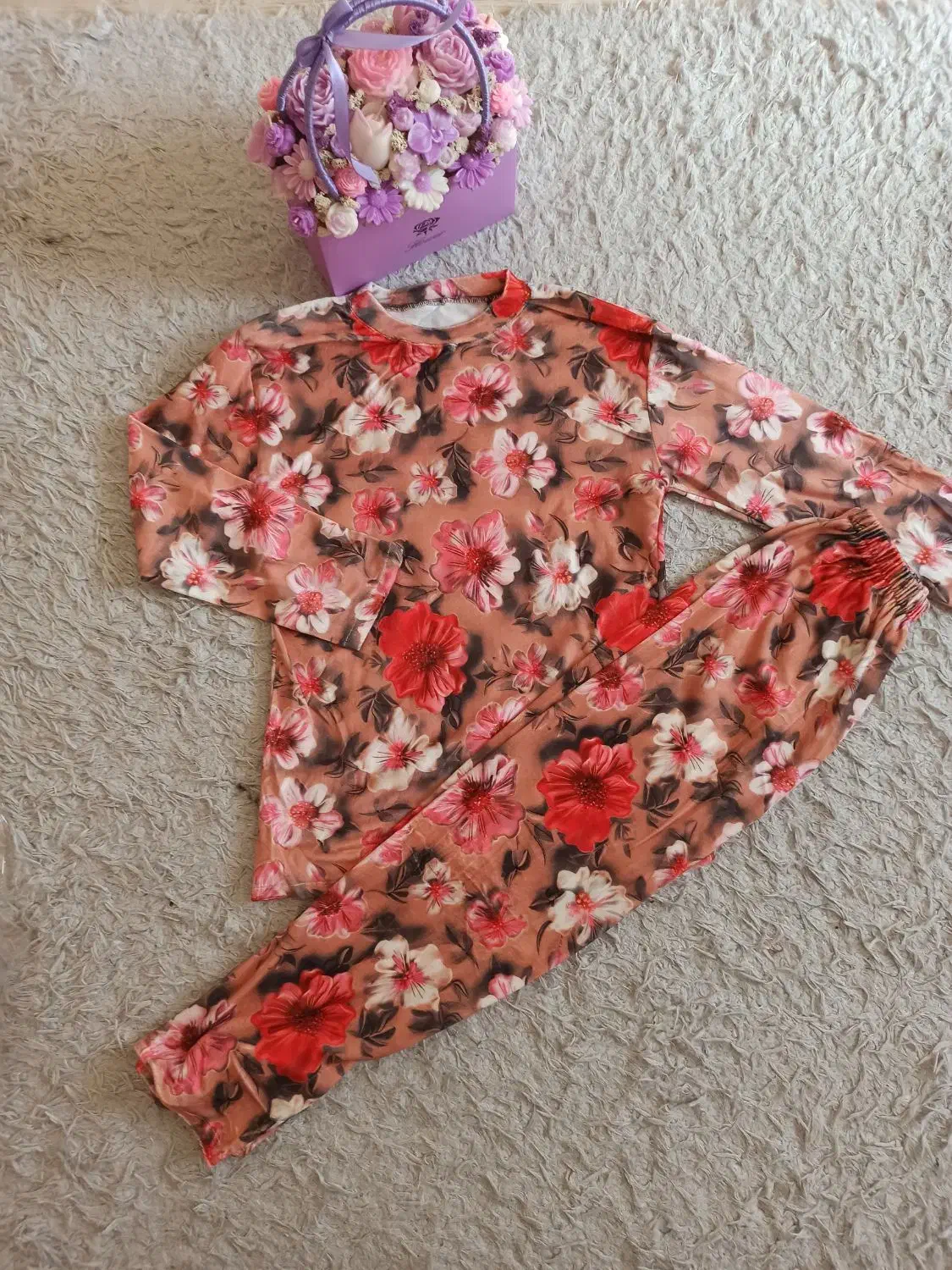 ست بلوزشلوار مخمل سه بعدی،جنس مغازه نصف قیمت بازار|لباس|نهاوند, |دیوار