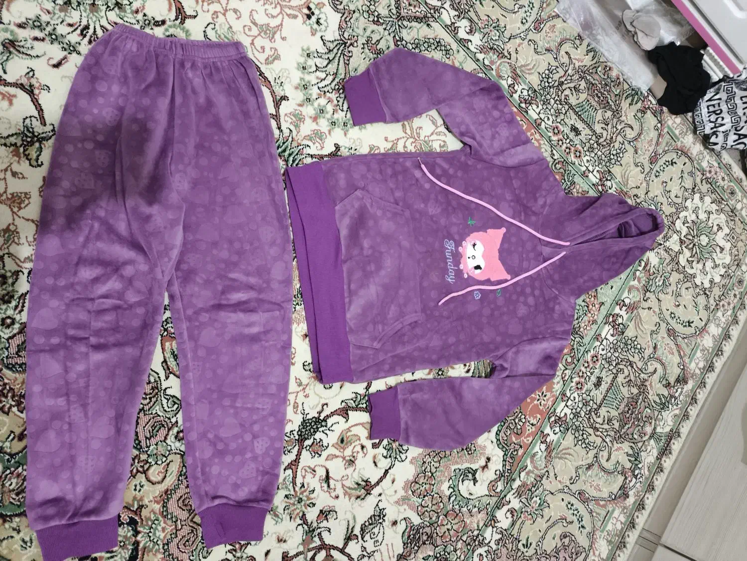 ست هودی وشلوار کرومی دخترانه 6 تا ۸ سال|کفش و لباس بچه|محمدشهر, محمدشهر|دیوار