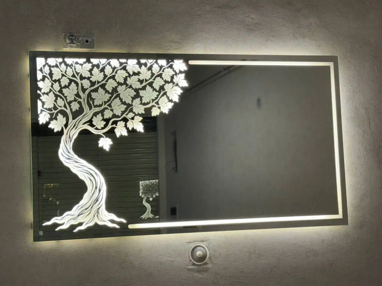 آینه بک لایت|آینه|کاشان, پاپک|دیوار