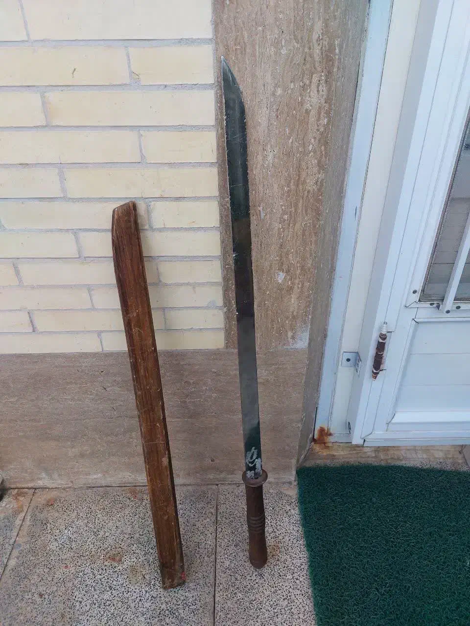 شمشیر قدیمی دستساز|کلکسیون اشیاء عتیقه|رفسنجان, |دیوار