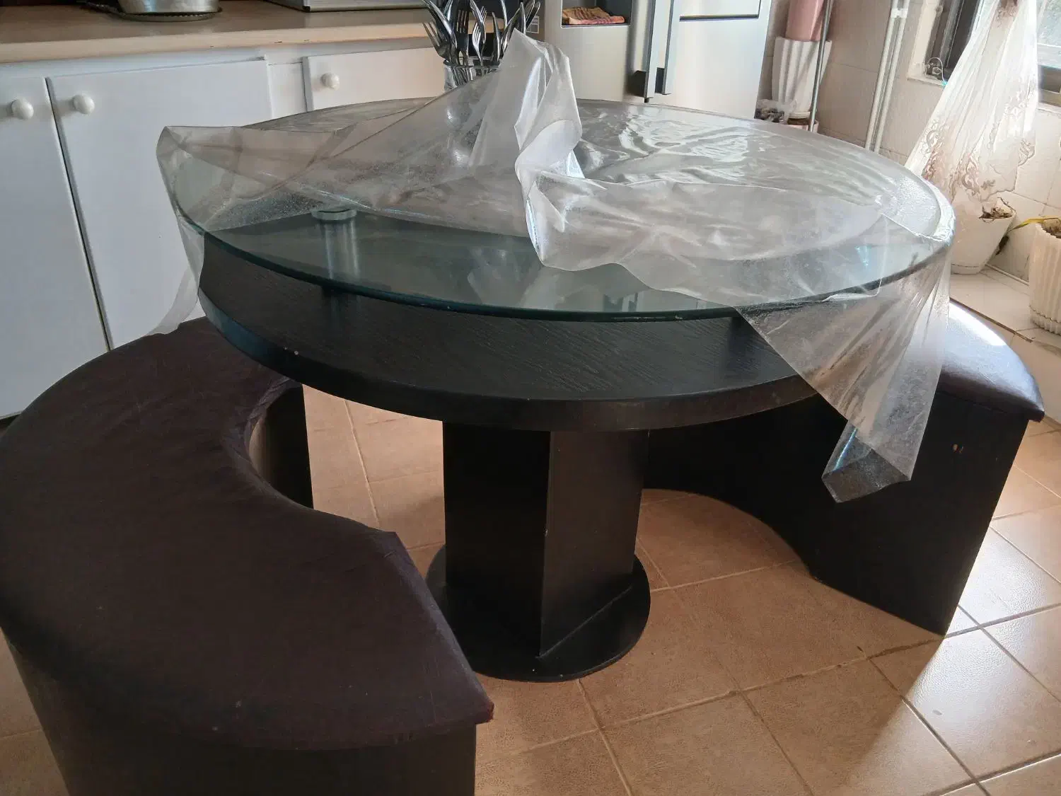 میز نهار خوری کم جا|میز و صندلی غذاخوری|سمنان, |دیوار