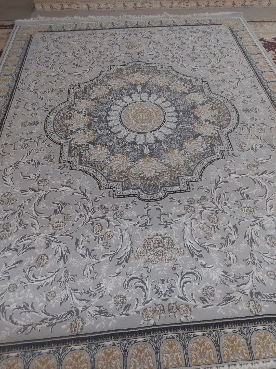 بازرگانی فرش حدادی نقد اقساط تعویض فرش|فرش|اراک, |دیوار