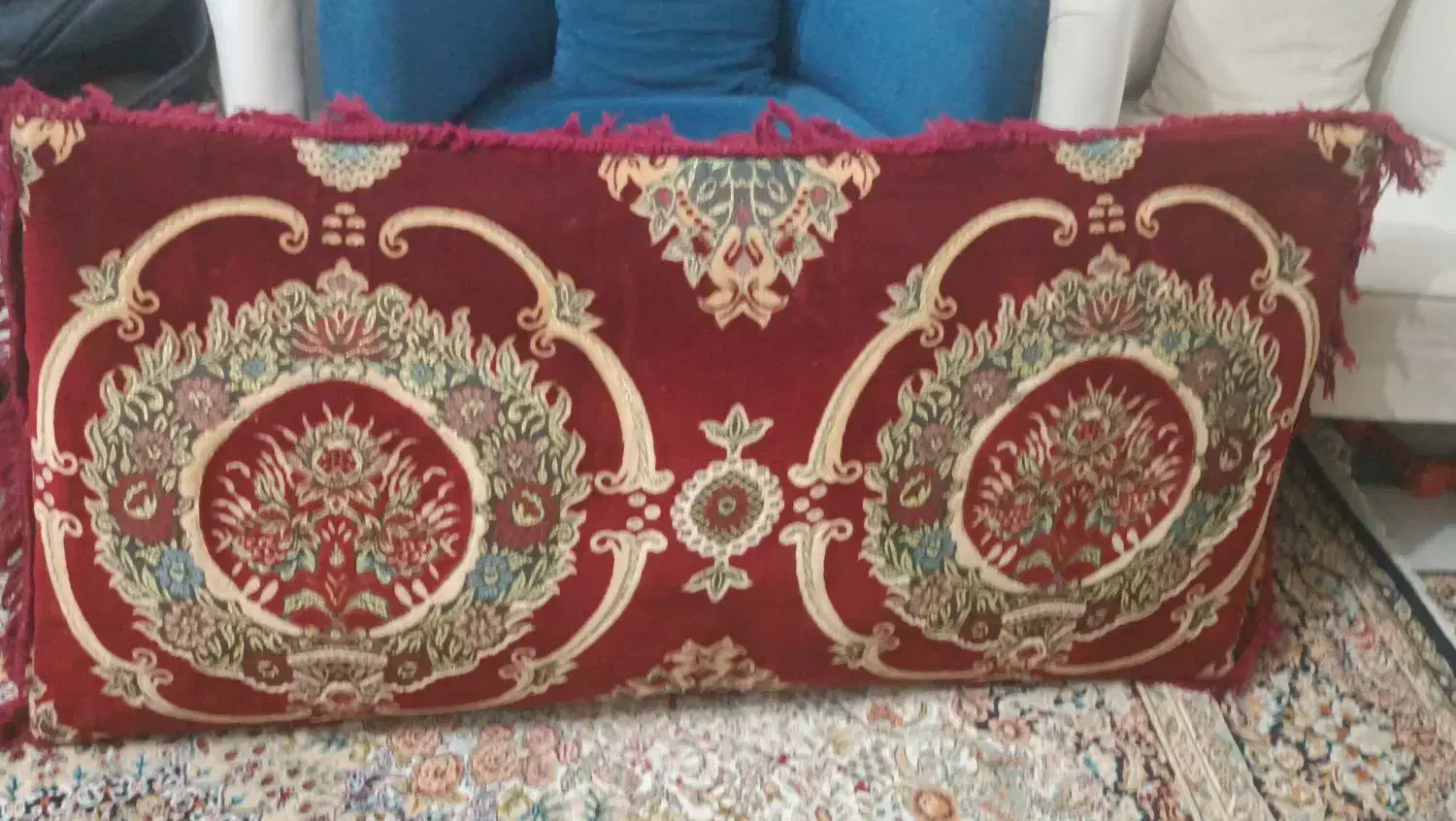 دو عدد پشتی بزرگ|پشتی|هشتگرد, فاز ۷ مهستان|دیوار