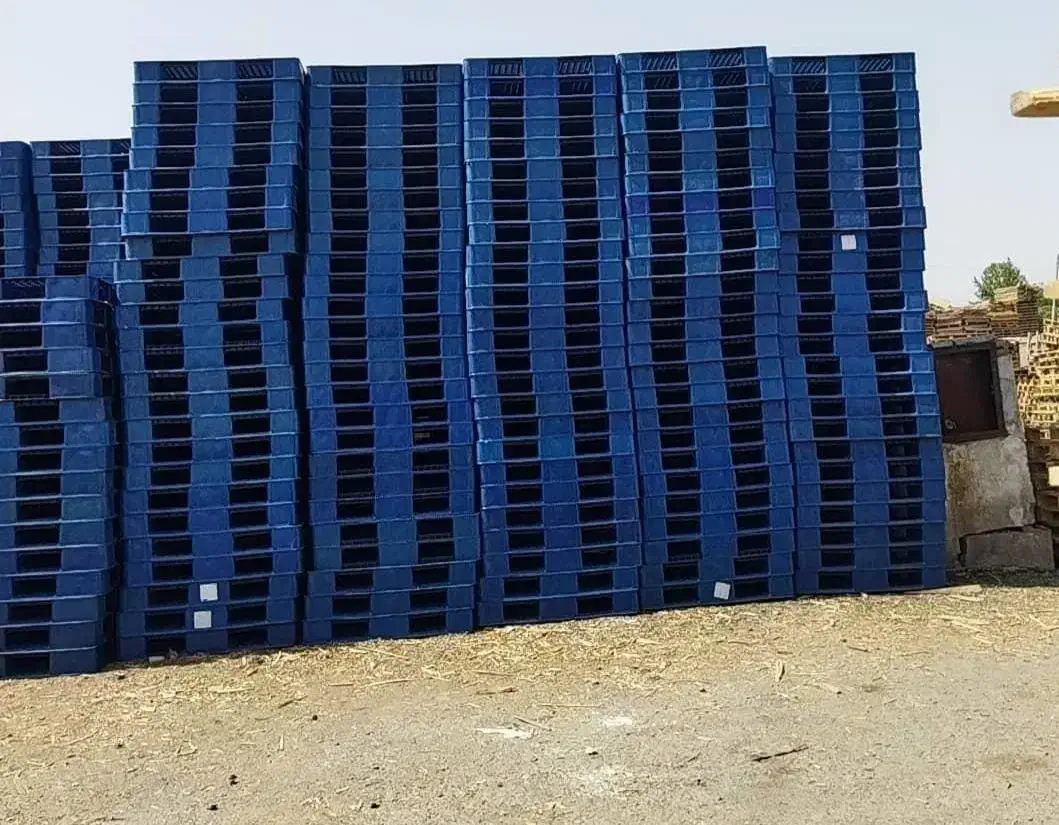 خرید و فروش انواع پالت پلاستیکی و چوبی|عمده‌فروشی|تهران, یافت‌آباد|دیوار