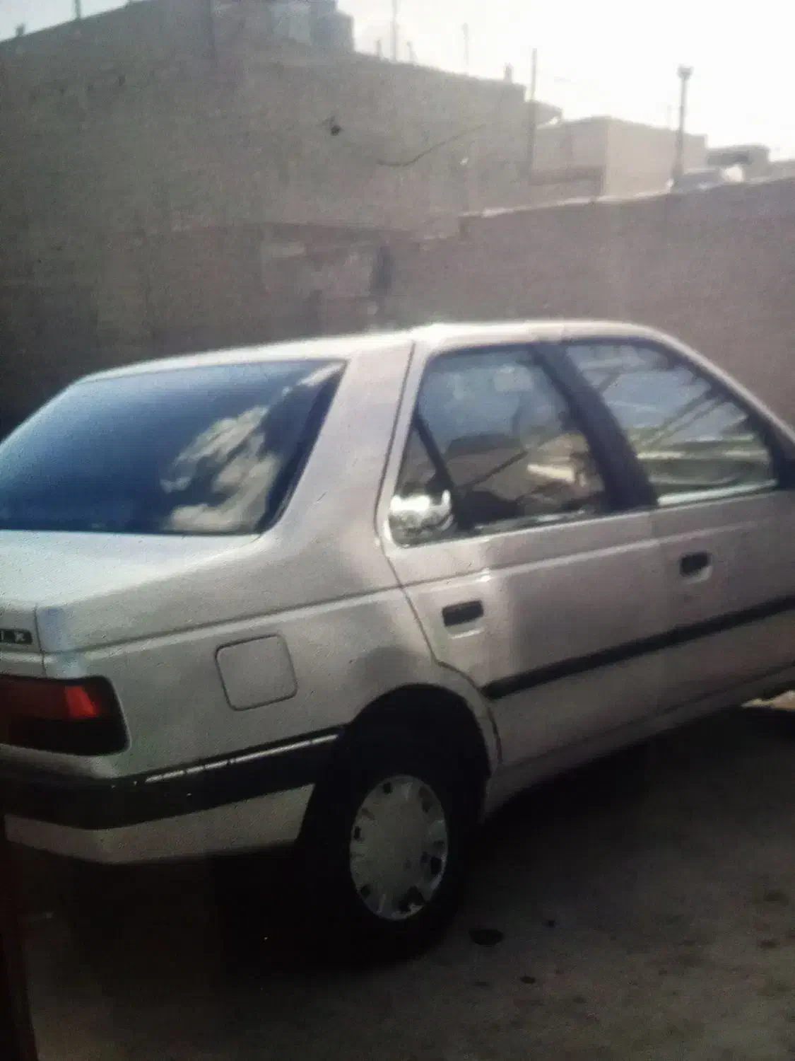 فوری|خودرو سواری و وانت|خمینی‌شهر, |دیوار