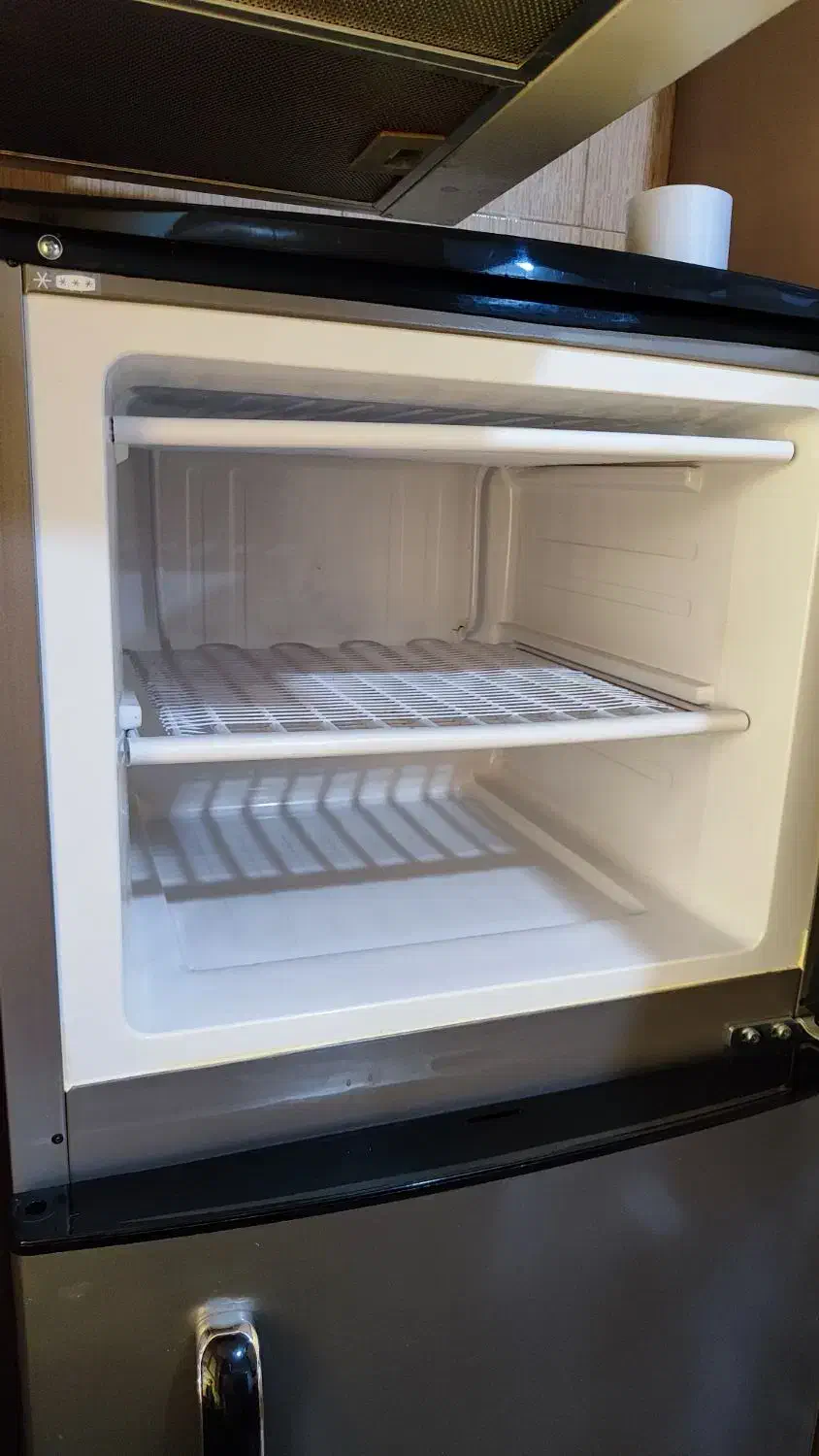 یخچال دو درب ۱۲ فوت ایستکول (در حد نو)|یخچال و فریزر|جیرفت, |دیوار