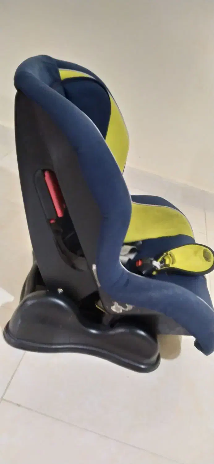 صندلی ماشین کودک|تخت و صندلی بچه|ارومیه, |دیوار