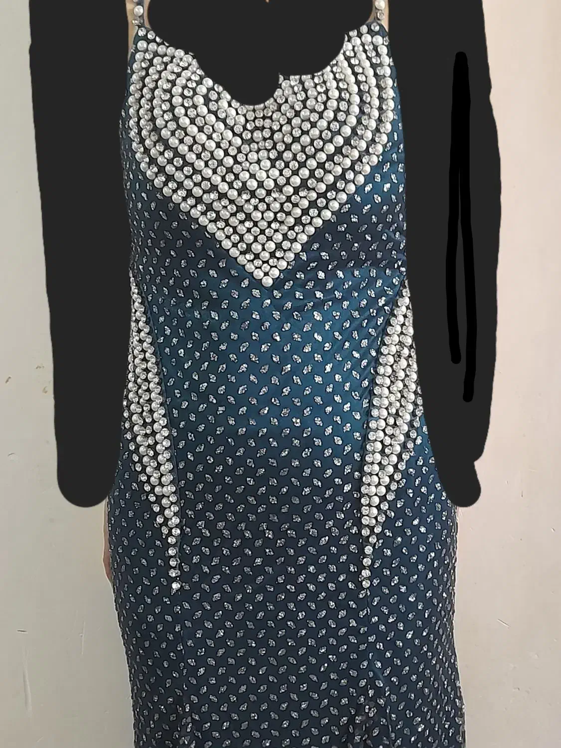 لباس مجلسی زنانه|لباس|صائین قلعه, |دیوار