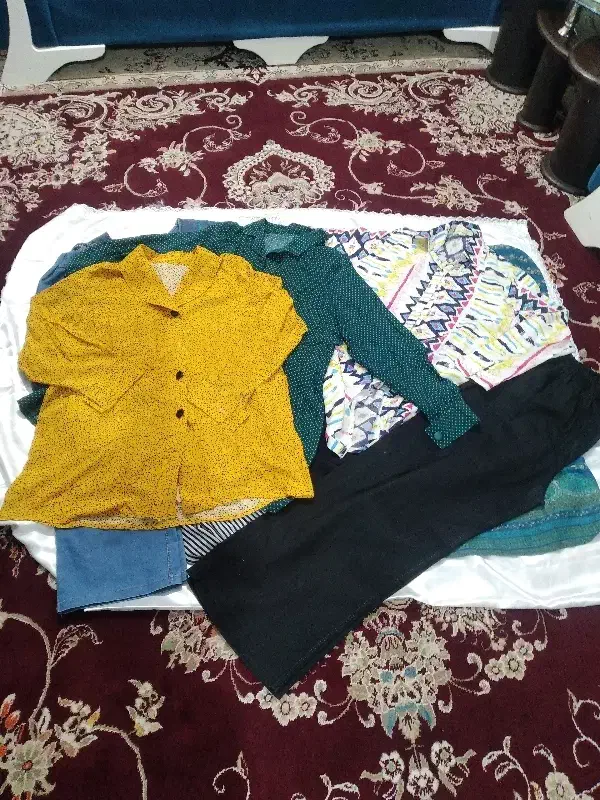 تعدادی لباس سایز ۴۶و۴۸ تمیز ومرتب برای فروش|لباس|زرین دشت (همدان), |دیوار