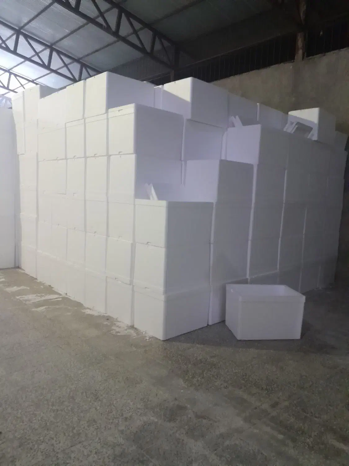 تولید وفروش یونولیت یخدان|ظروف نگهدارنده، پلاستیکی، یکبارمصرف|شیراز, کرونی(خاتونک)|دیوار