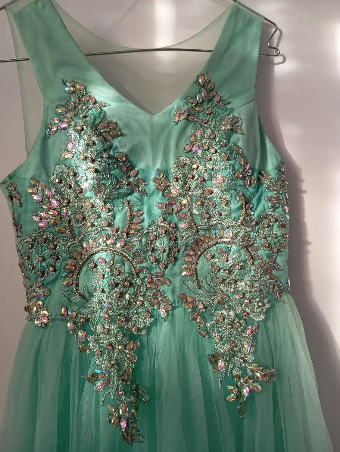 لباس مجلسی|لباس|کنگاور, |دیوار