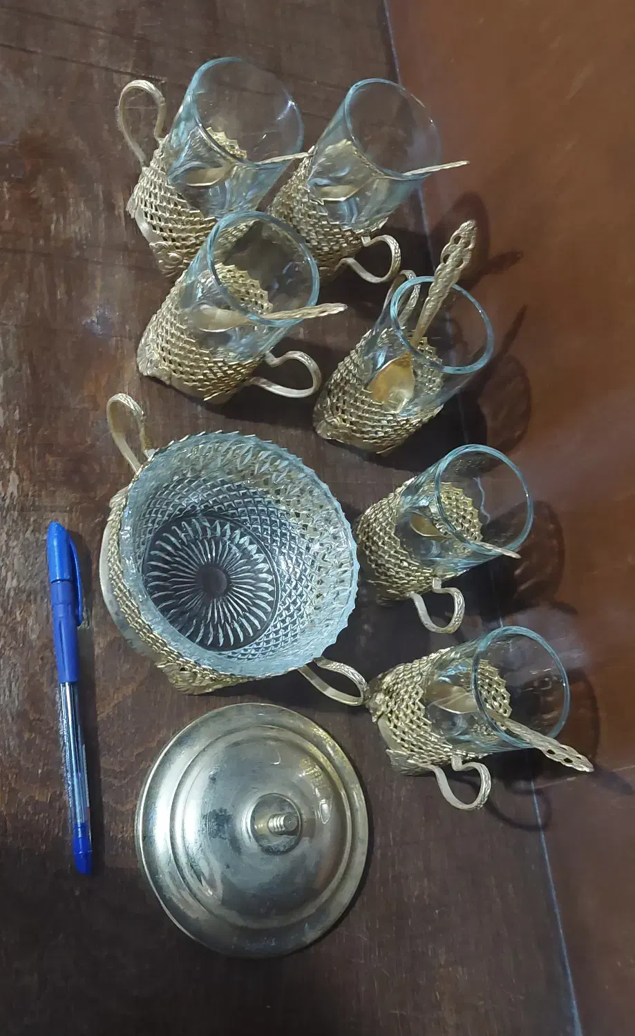 ست چایخوری قدیمی با قندان و قاشق استفاده نشده|ظروف سرو و پذیرایی|رشت, لاکانی|دیوار