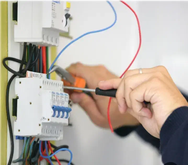 برق ساختمان|خدمات پیشه و مهارت|همدان, |دیوار