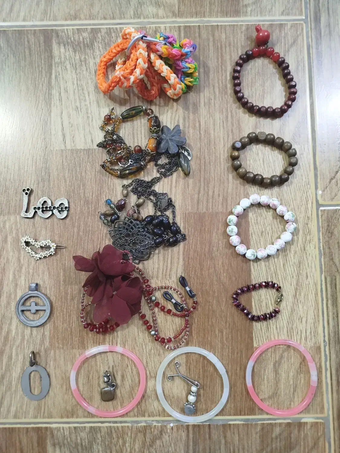 دستبند دخترانه همه باهم دویصد|زیورآلات و اکسسوری|نوشهر, |دیوار