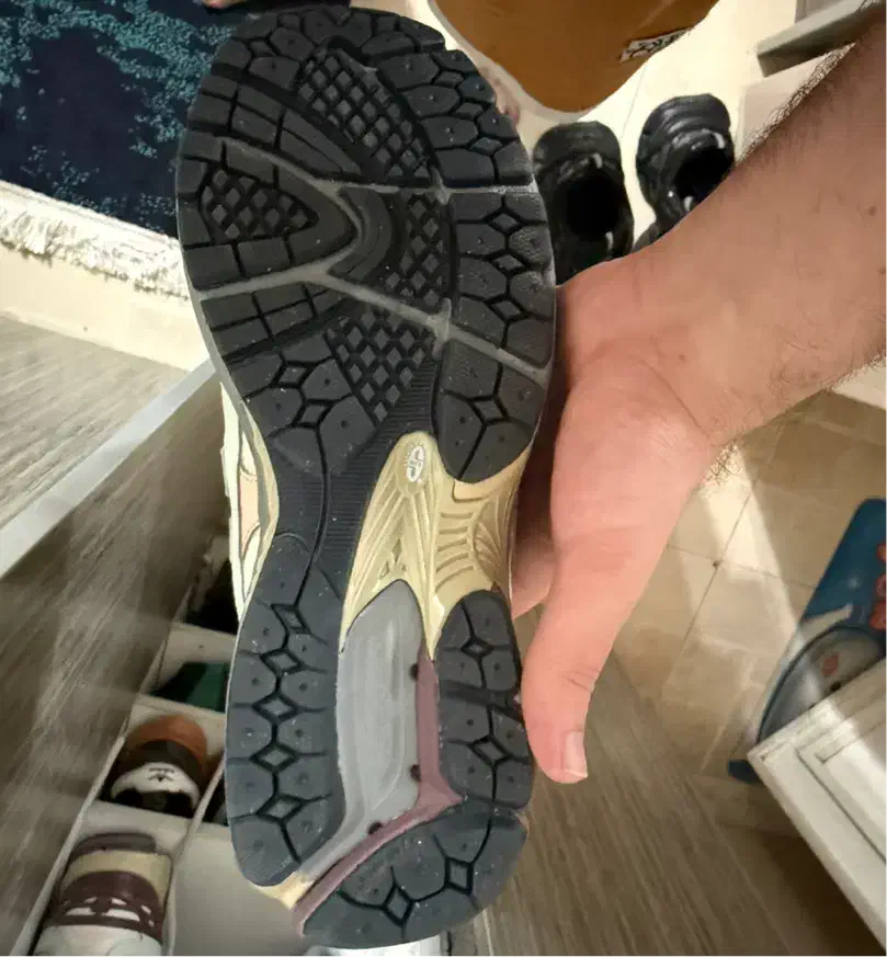 کفش نیوبالانس 1906|کیف، کفش، کمربند|ایلام, |دیوار