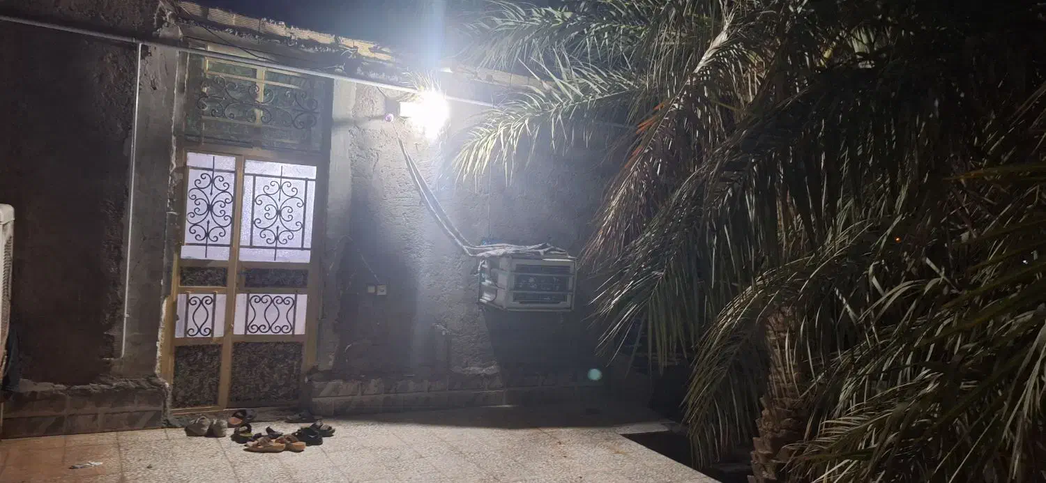 فروش زمین وخونه ۱۰۰متری آب گازبرق همچیزش درسته|فروش خانه و ویلا|فهرج, |دیوار