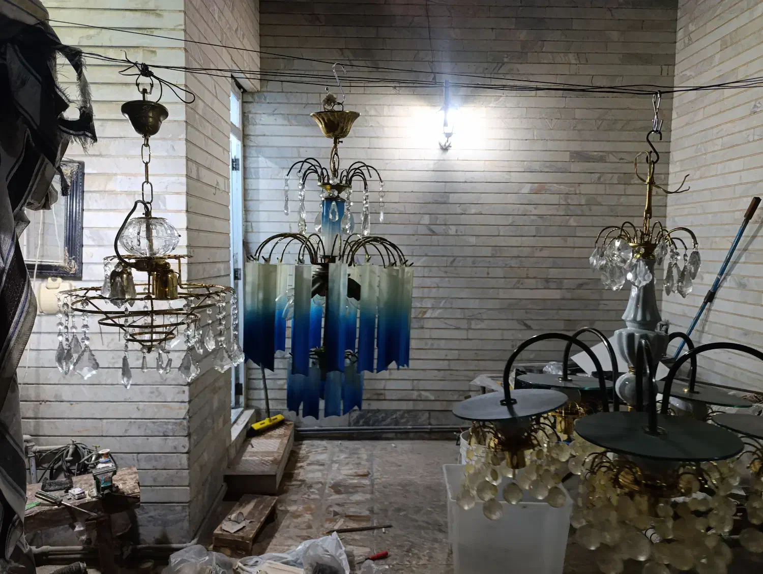 لوستر در حد و تمیز قیمت مناسب|لوستر و چراغ آویز|بهبهان, |دیوار