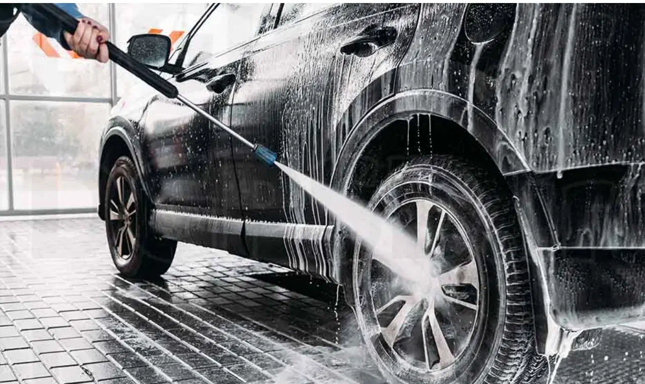 کارگر کارواش|استخدام سرایداری و نظافت|اندیشه, اندیشه فاز ۱|دیوار