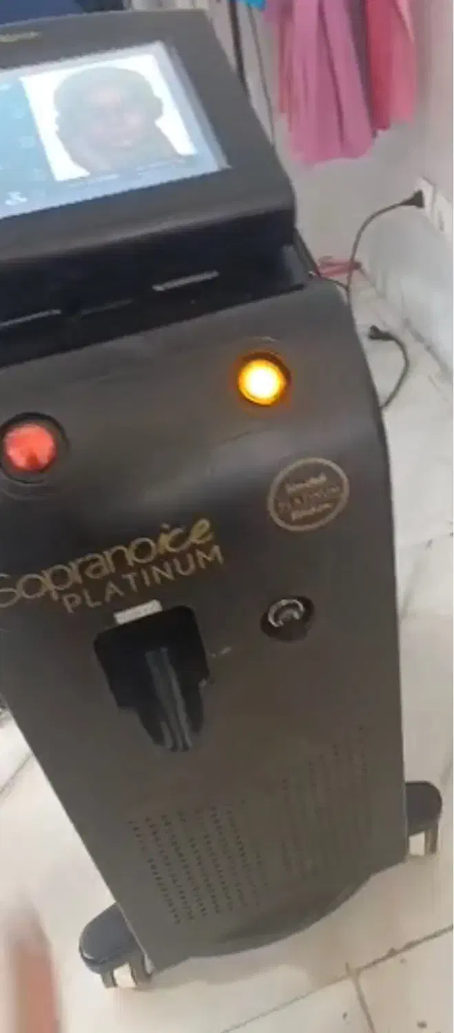 فروش لیزر پلاتینیوم وارداتی همراه با چیلر|آرایشگاه و سالنهای زیبایی|تهران, یوسفآباد|دیوار