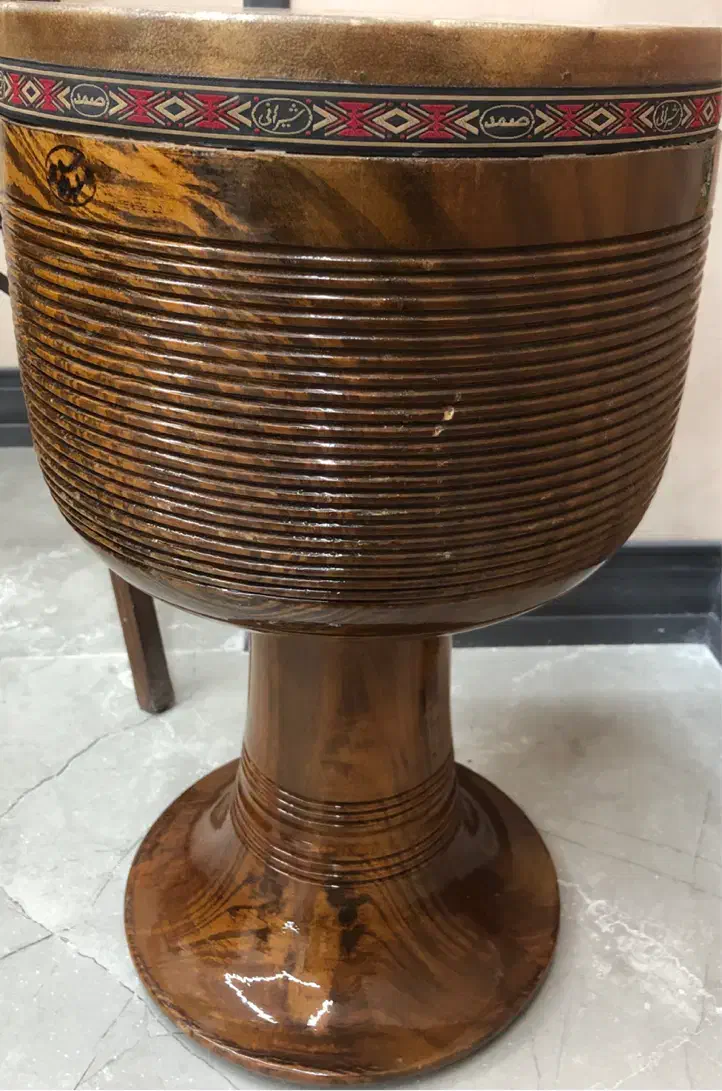 تمبک|سازهای سنتی|یزد, |دیوار