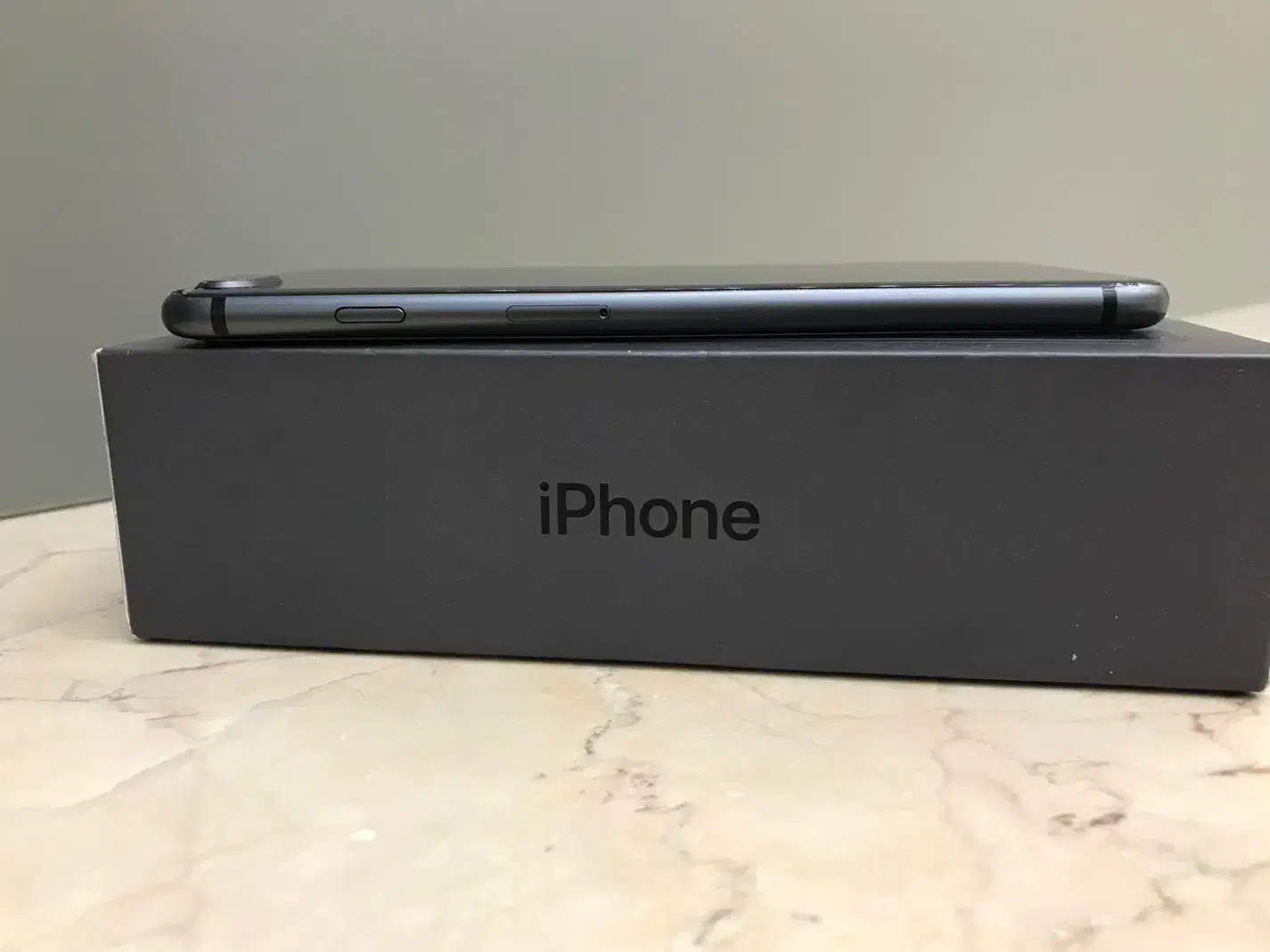 اپل iPhone 8 Plus با حافظهٔ ۶۴ گیگابایت|موبایل|تهران, وردآورد|دیوار