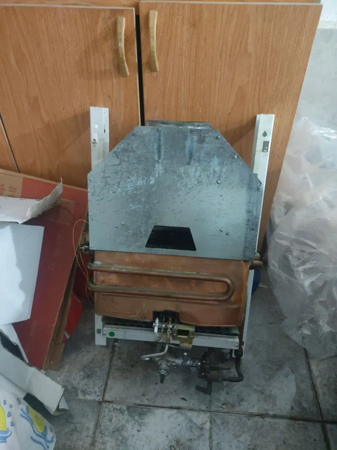 آبگرمکن دیواری بوتان مدل B3118|آبگرمکن، پکیج، شوفاژ|لاهیجان, کوی آزادگان|دیوار