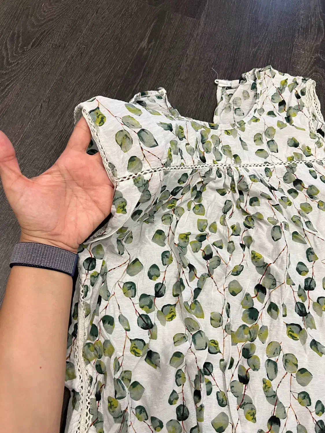 حلقه ایی سارک|لباس|بابلسر, |دیوار