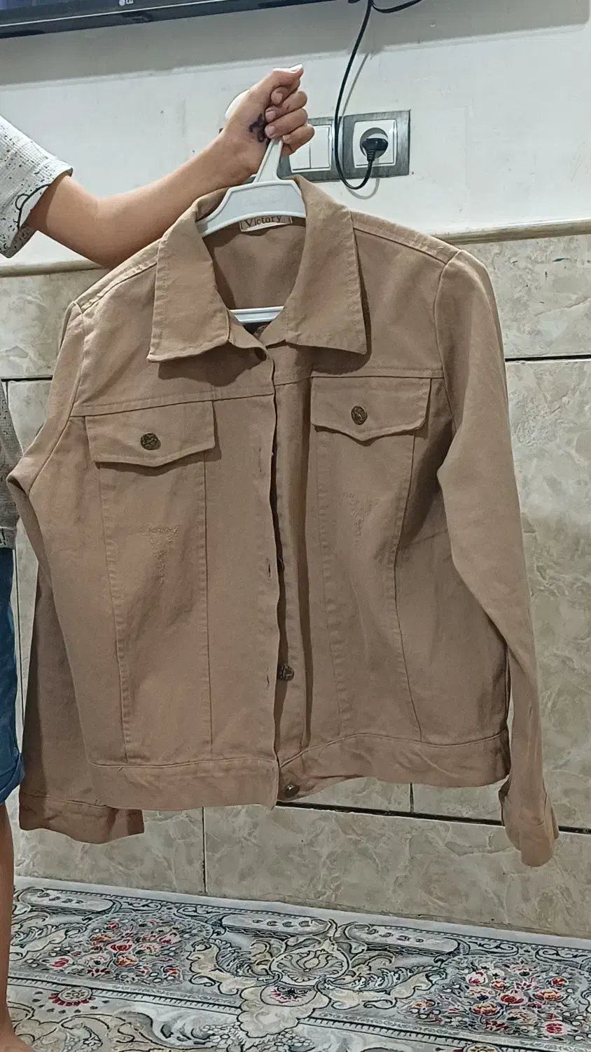 کت جین|لباس|کاشان, راوند|دیوار