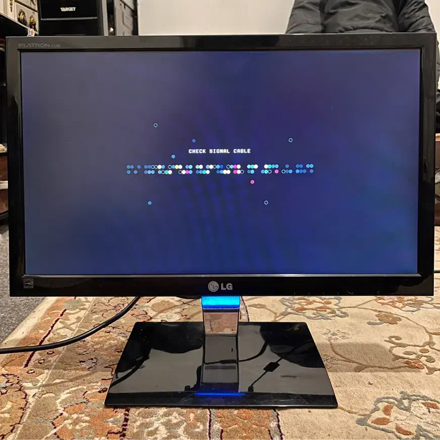 مانیتور کامپیوتر ال جی LG|قطعات و لوازم جانبی رایانه|آستانه اشرفیه, |دیوار