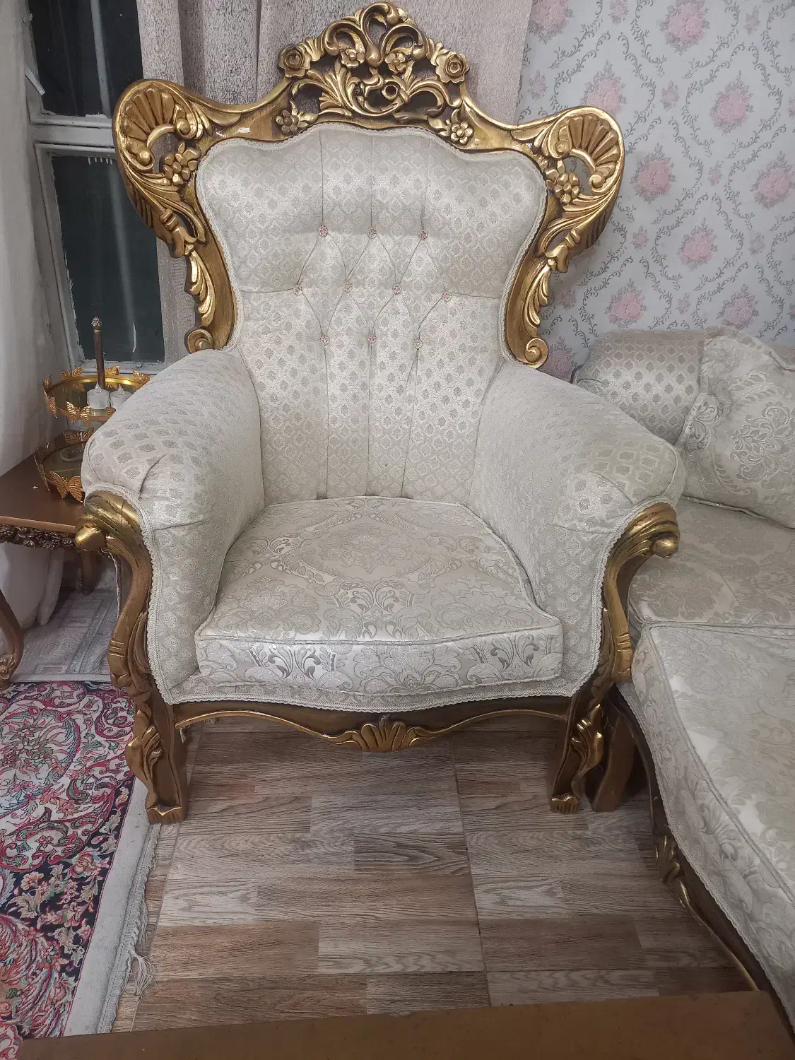 مبل سلطنتی ۹نفره چوب گردو|مبلمان خانگی و میز عسلی|تهران, افسریه جنوبی|دیوار