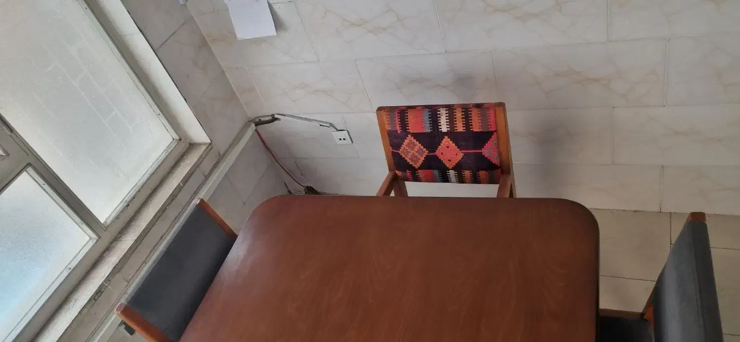 میز نهارخوری|میز و صندلی غذاخوری|تهران, فلسطین (میدان انقلاب)|دیوار