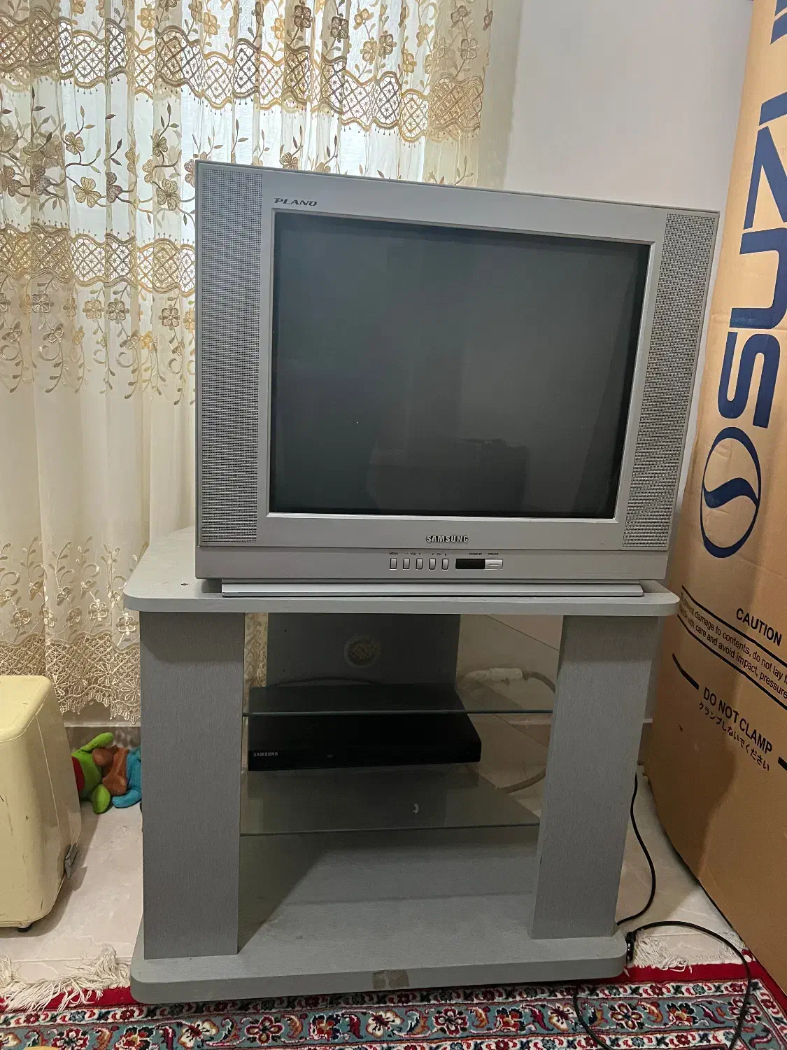 فروش تلویزیون سامسونگ۲۱ اینچ|تلویزیون و پروژکتور|آستارا, |دیوار