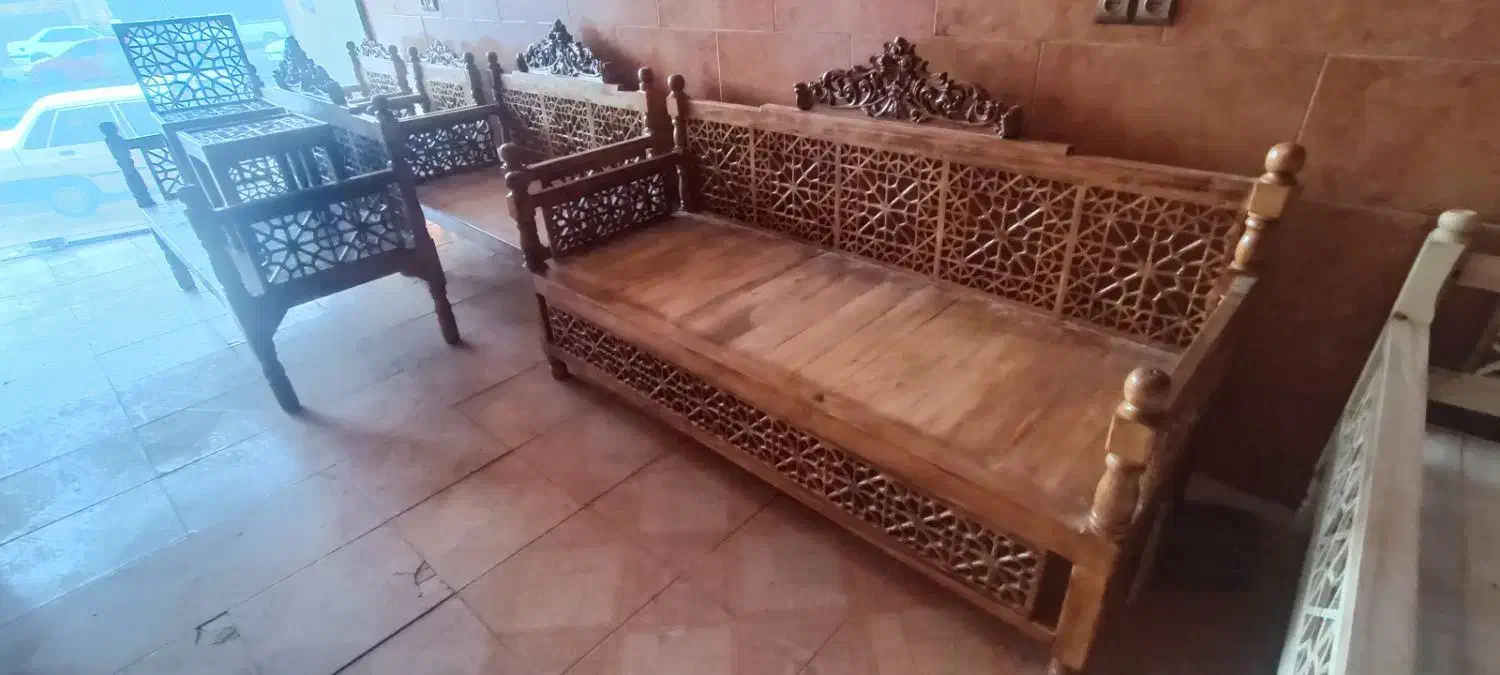 تخت سنتی|مبلمان خانگی و میز عسلی|یزد, |دیوار