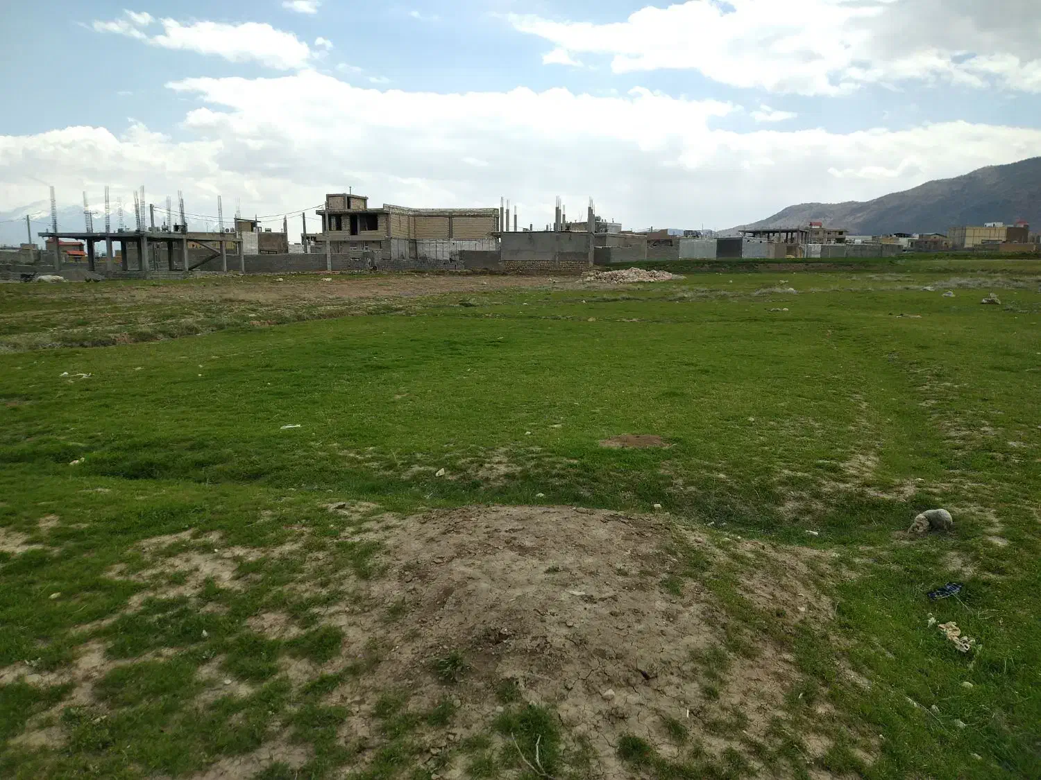 زمین طرح ساخت ۳۰۰ متری در کلواری|فروش زمین و ملک کلنگی|فلارد, |دیوار