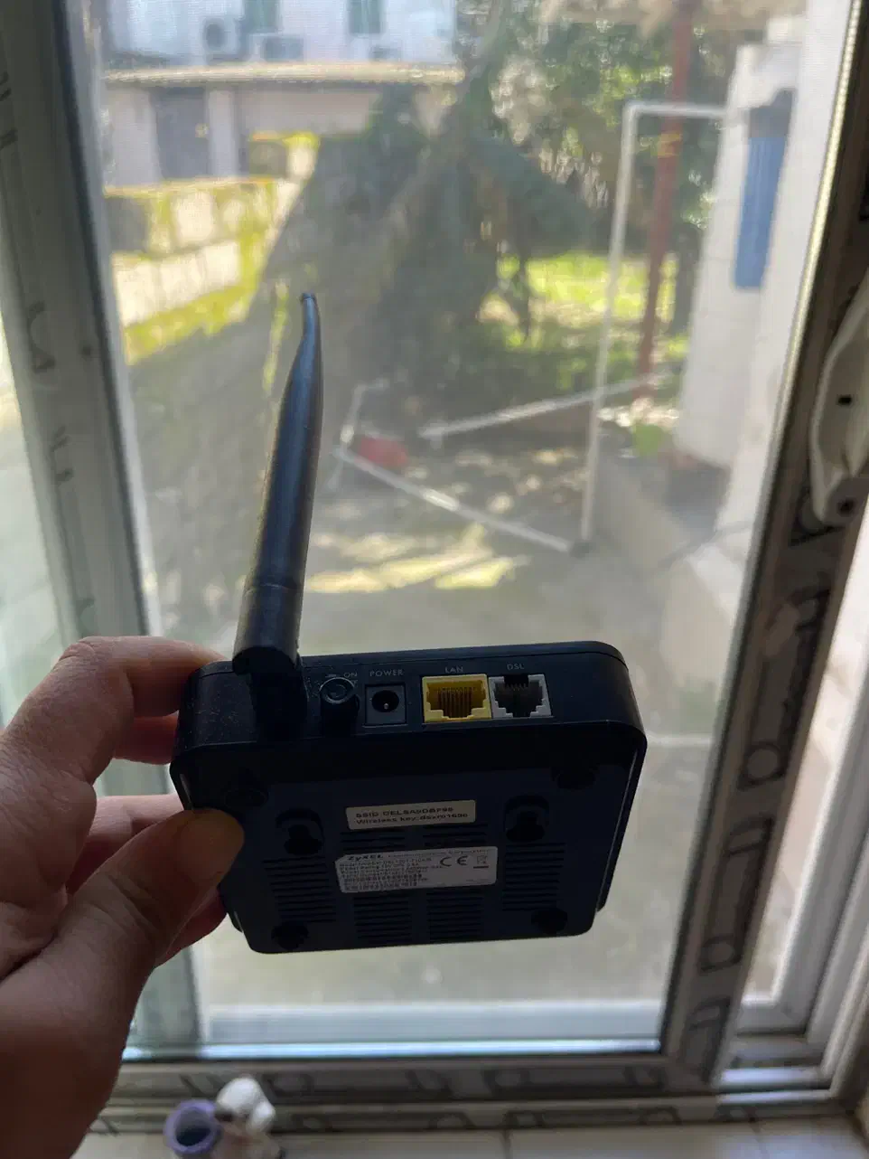 مودم zyxel|مودم و تجهیزات شبکه|سرخرود, |دیوار